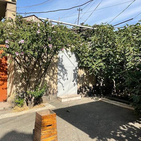 Apartment In The City Center With The Garden Ereván Exterior foto